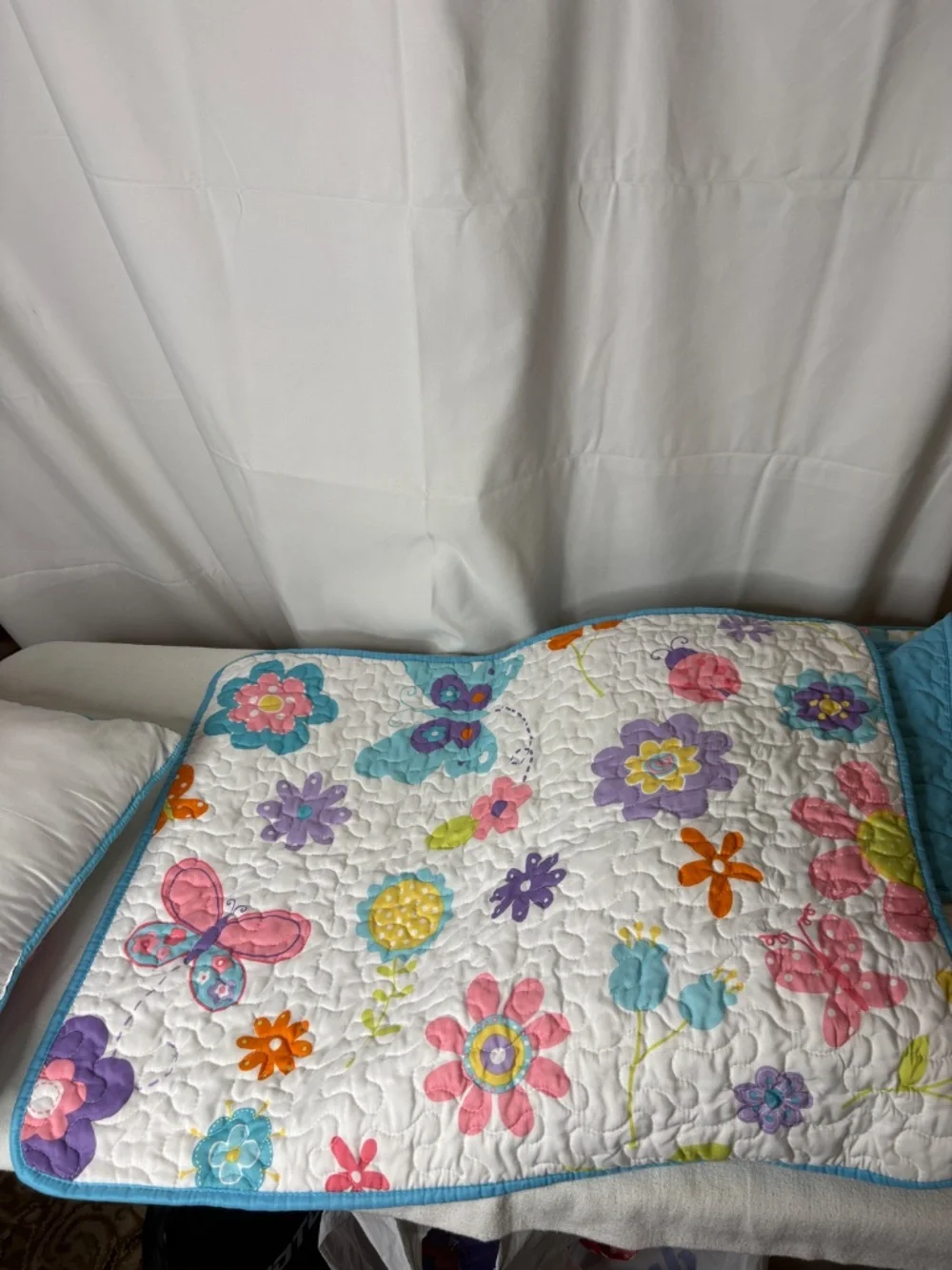 Mi Zone Kids Butterfly Bonanza Reversible Quilt w/Matching Sham/Pillow 87